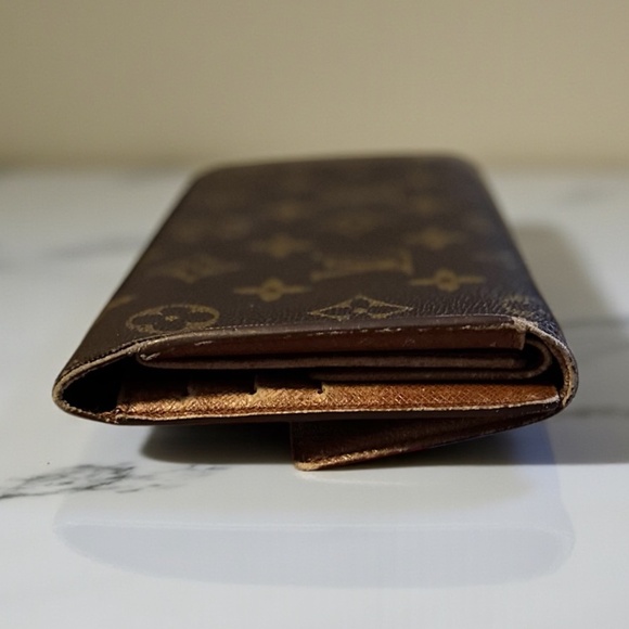 Louis Vuitton Brown Long Wallet – Pre-Loved, Needs Interior Care - Picture 5 of 15